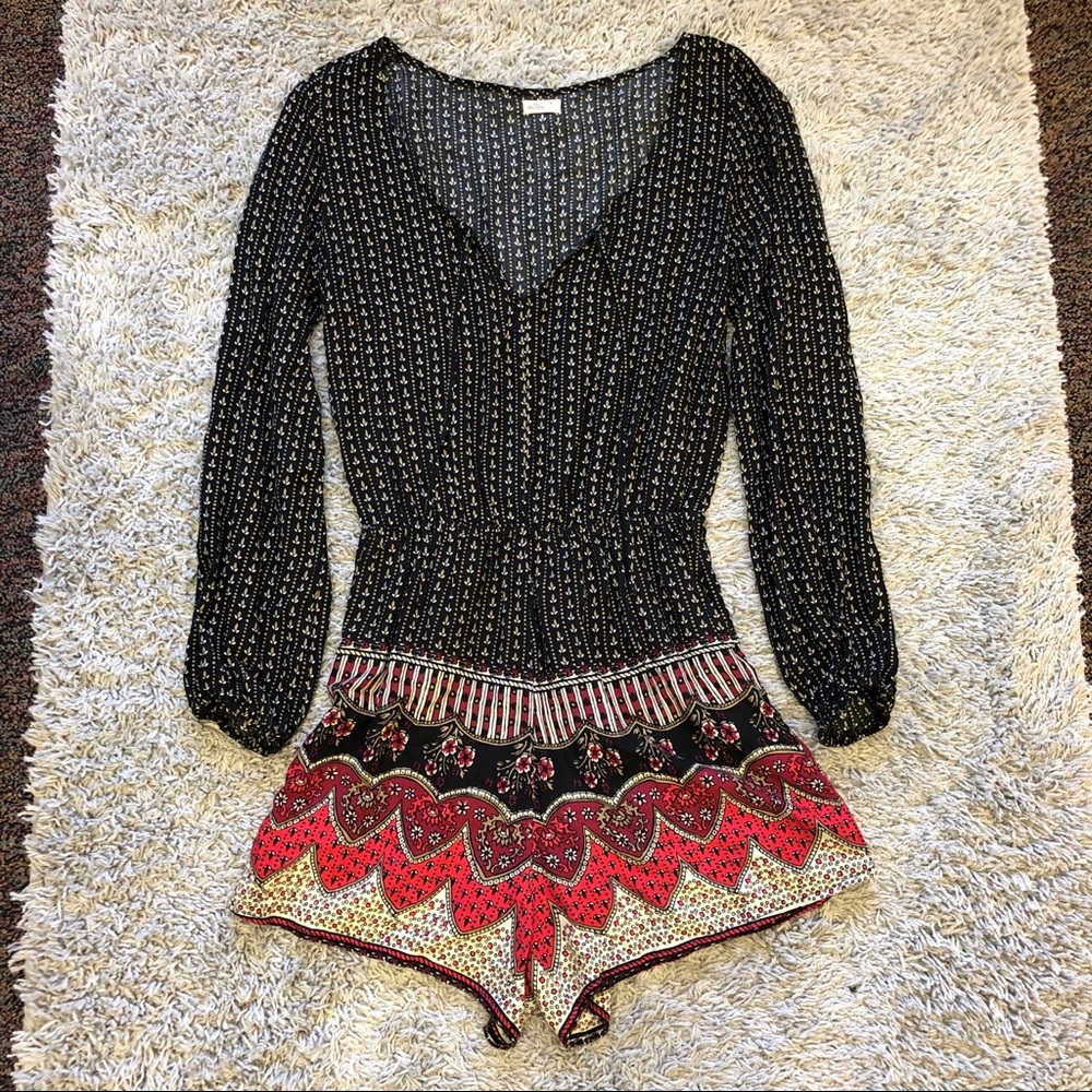 Hollister Patterned Long Sleeve Romper